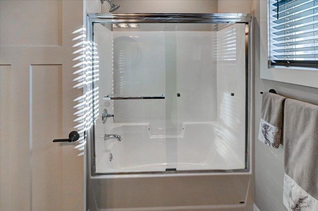 816 Damascus Trail, Cottage Grove, WI 53527