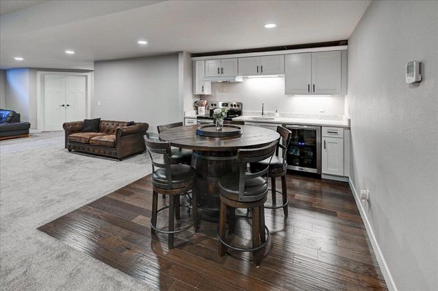 816 Damascus Trail, Cottage Grove, WI 53527