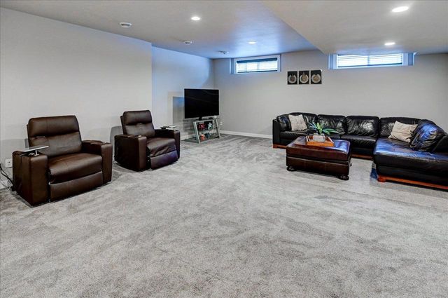 816 Damascus Trail, Cottage Grove, WI 53527