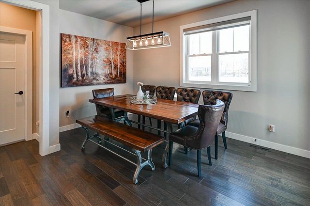 816 Damascus Trail, Cottage Grove, WI 53527