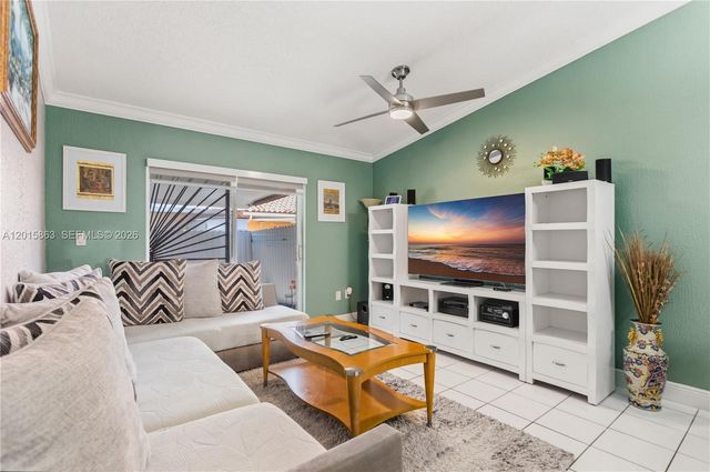 5471 W 27th Ct, Hialeah, FL 33016