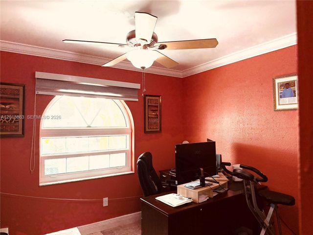 5471 W 27th Ct, Hialeah, FL 33016