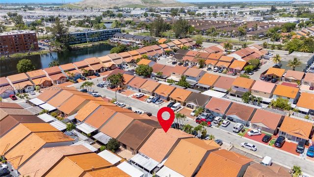 5471 W 27th Ct, Hialeah, FL 33016