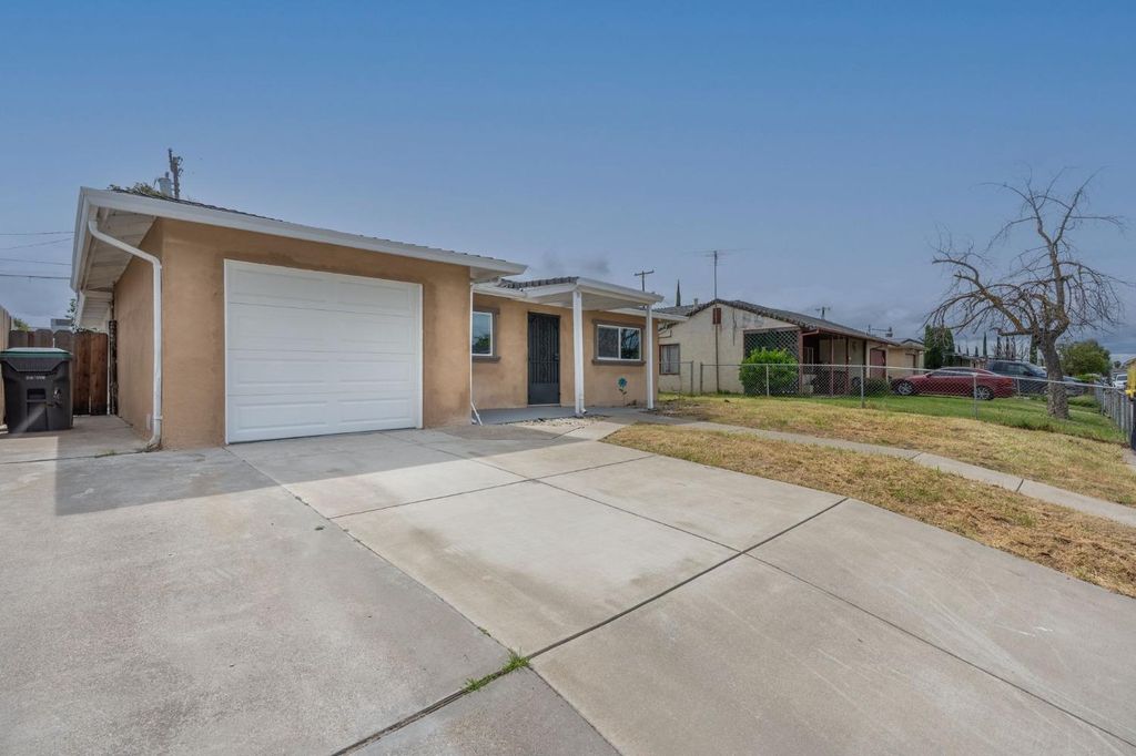 426 Howard St, Stockton, CA 95206