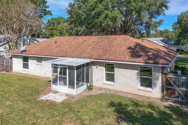 2714 BAYVIEW DRIVE, Eustis, FL 32726