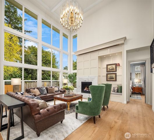 1024 91st Avenue NE, Bellevue, WA 98004