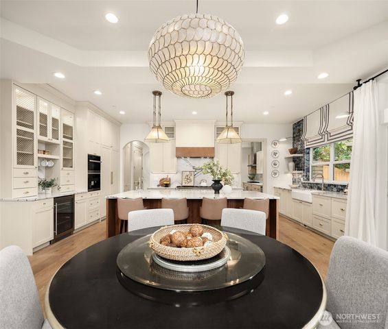 1024 91st Avenue NE, Bellevue, WA 98004