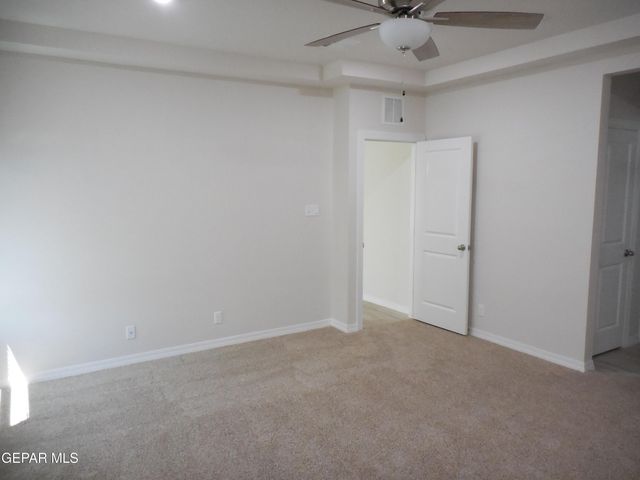 561 Oakmont Place, El Paso, TX 79928