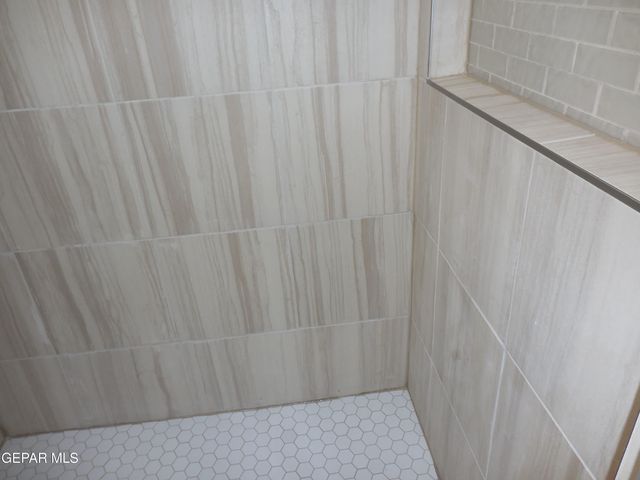 561 Oakmont Place, El Paso, TX 79928