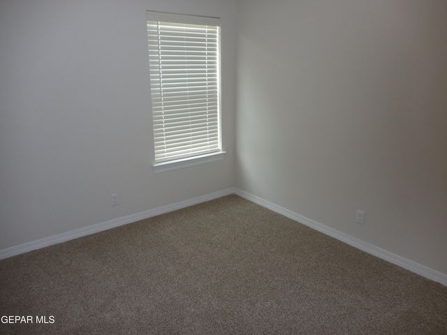 561 Oakmont Place, El Paso, TX 79928