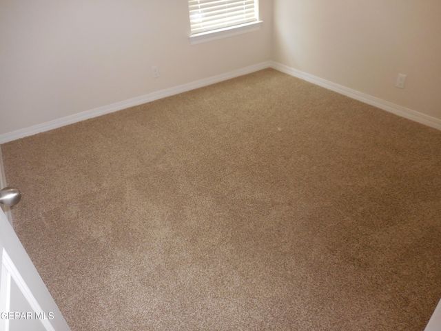 561 Oakmont Place, El Paso, TX 79928