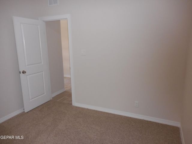 561 Oakmont Place, El Paso, TX 79928