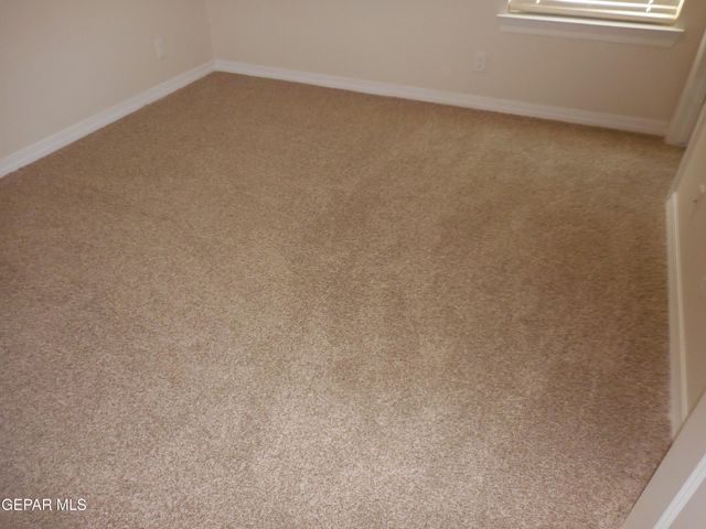 561 Oakmont Place, El Paso, TX 79928