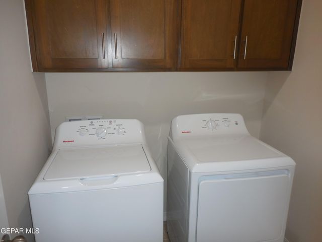 561 Oakmont Place, El Paso, TX 79928