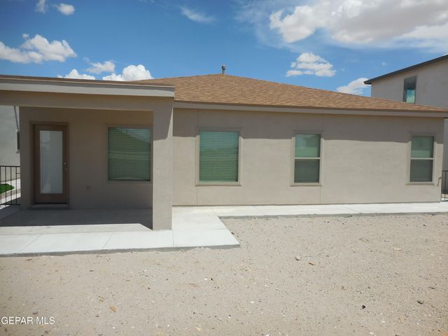 561 Oakmont Place, El Paso, TX 79928