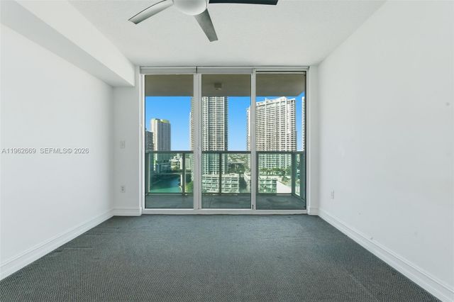 31 SE 5th St 2301, Miami, FL 33131