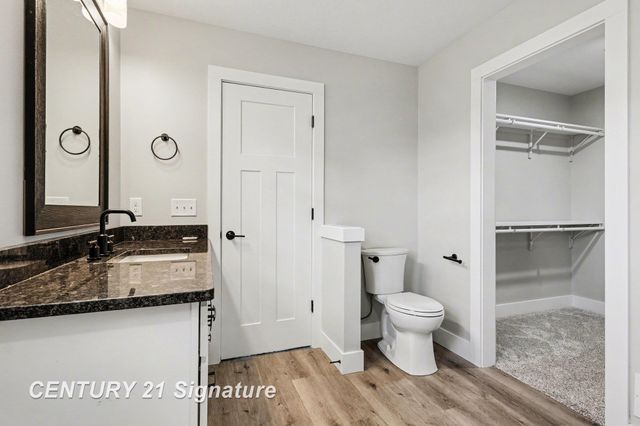 8441 Cottonwood Drive, Freeland, MI 48623