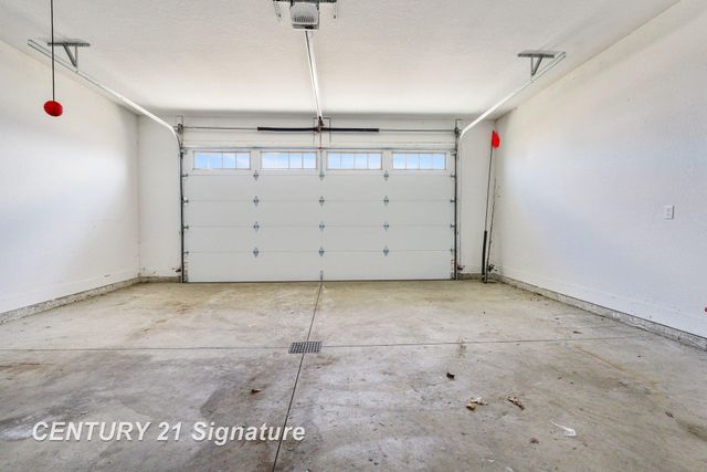 8441 Cottonwood Drive, Freeland, MI 48623