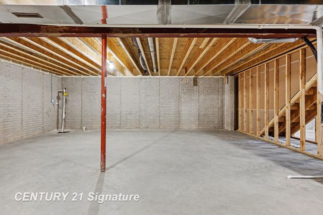 8441 Cottonwood Drive, Freeland, MI 48623