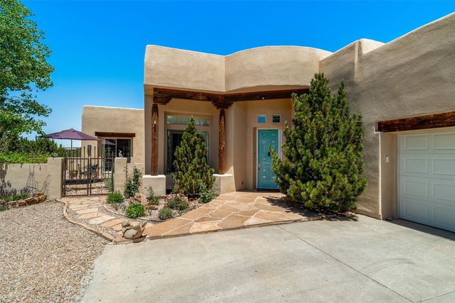 79 E Chili Line Road, Santa Fe, NM 87508