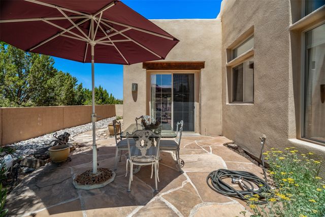 79 E Chili Line Road, Santa Fe, NM 87508