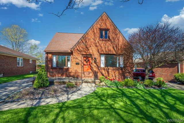 440 Walton Drive, Cheektowaga, NY 14225