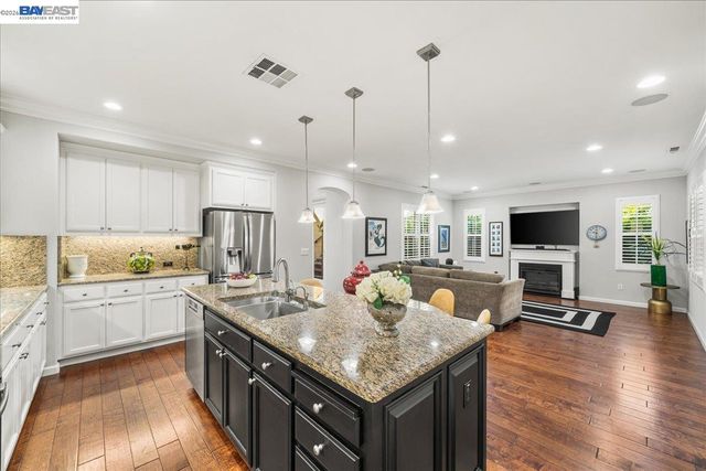 3019 Sweetviolet Dr, San Ramon, CA 94582