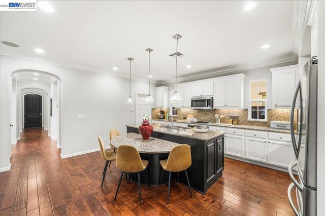 3019 Sweetviolet Dr, San Ramon, CA 94582