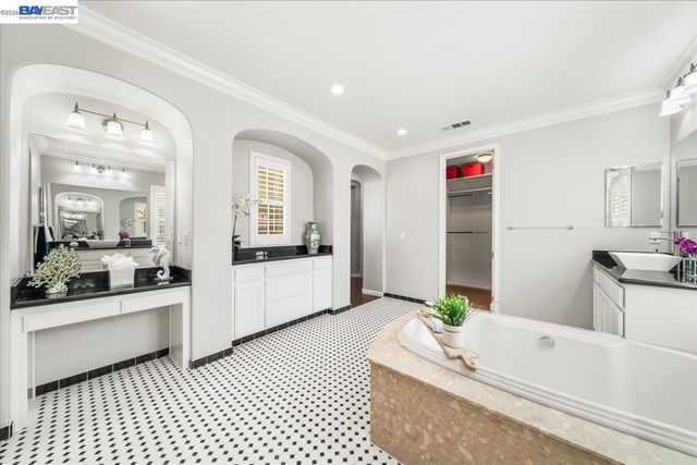 3019 Sweetviolet Dr, San Ramon, CA 94582