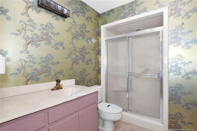 549 Rainforest Road, Hope Mills, NC 28348