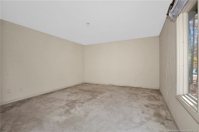 549 Rainforest Road, Hope Mills, NC 28348