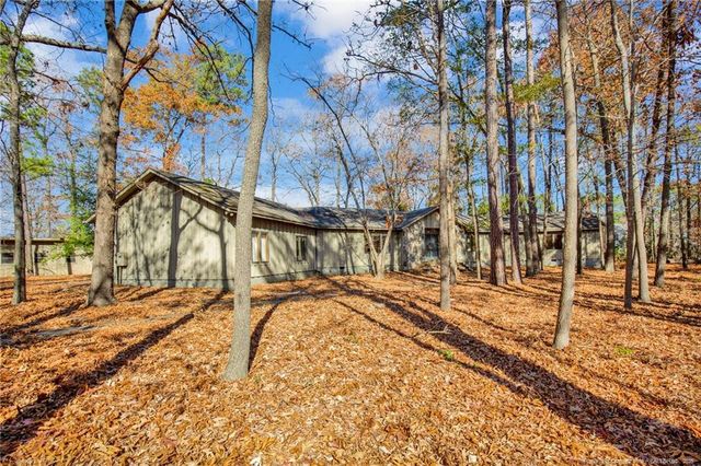 549 Rainforest Road, Hope Mills, NC 28348