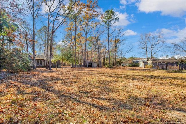 549 Rainforest Road, Hope Mills, NC 28348