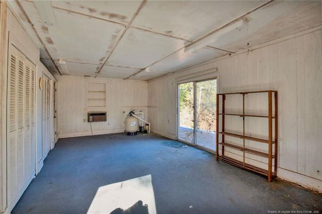 549 Rainforest Road, Hope Mills, NC 28348