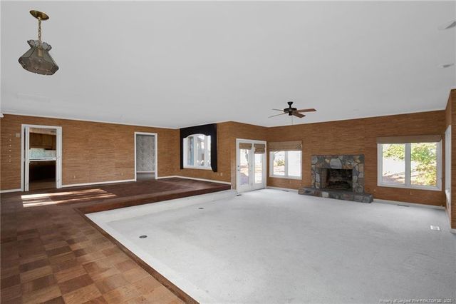 549 Rainforest Road, Hope Mills, NC 28348