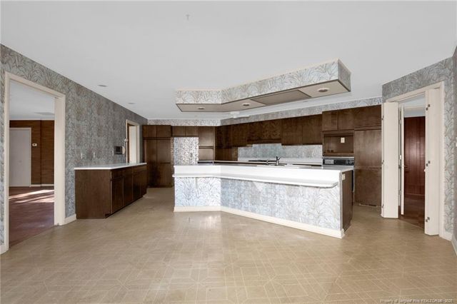 549 Rainforest Road, Hope Mills, NC 28348