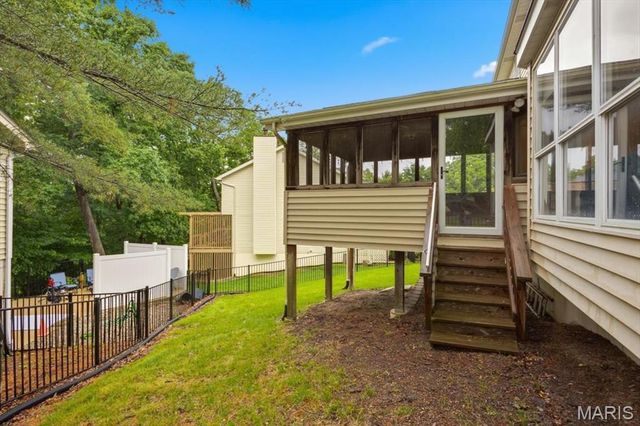 20 Greystoke Court, Ballwin, MO 63021