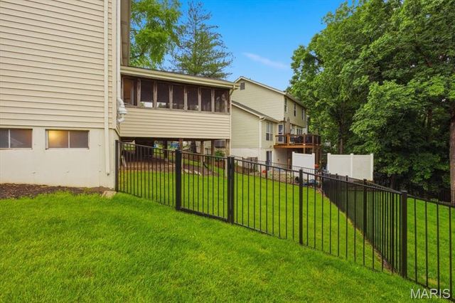 20 Greystoke Court, Ballwin, MO 63021