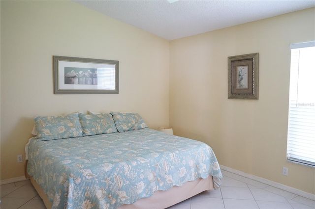 652 MC DANIEL STREET, Sun City Center, FL 33573