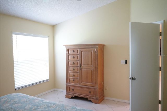 652 MC DANIEL STREET, Sun City Center, FL 33573