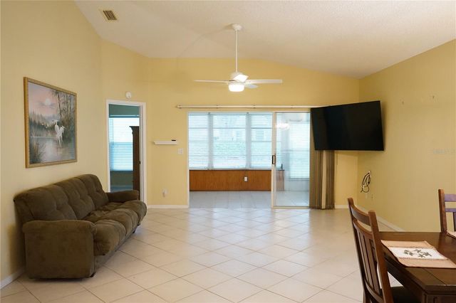 652 MC DANIEL STREET, Sun City Center, FL 33573