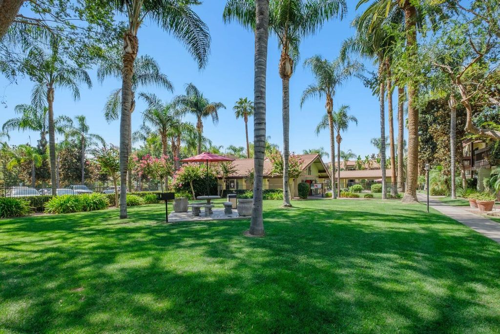 Image 1 of property listing at 2881 Huntington Boulevard # 225, Fresno, CA 93721