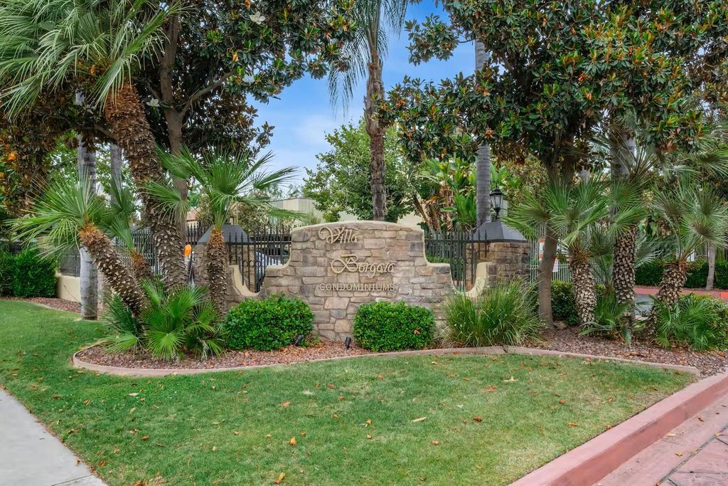 Image 2 of property listing at 2881 Huntington Boulevard # 225, Fresno, CA 93721