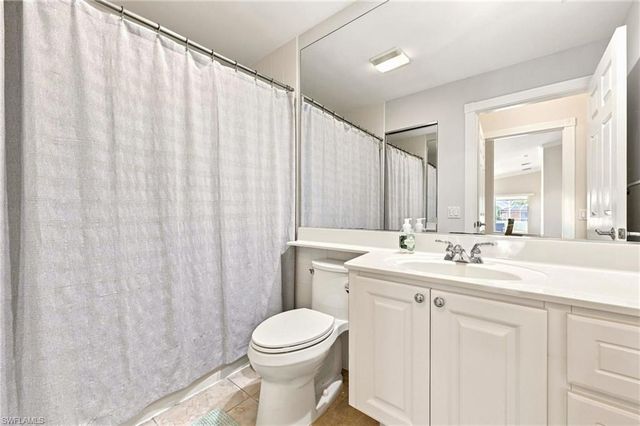 7704 Rozzini LN, Naples, FL 34114