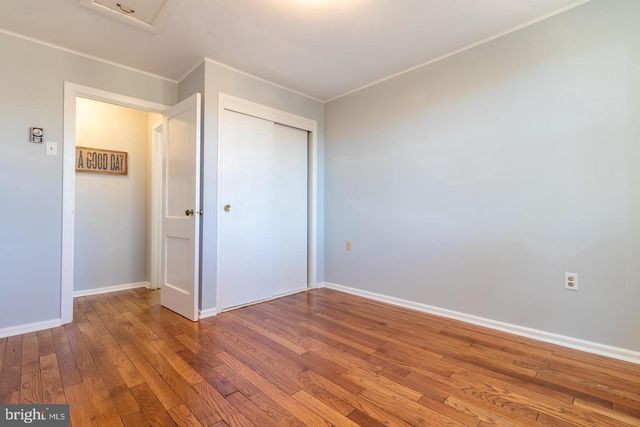 6-J RESEARCH RD, Greenbelt, MD 20770
