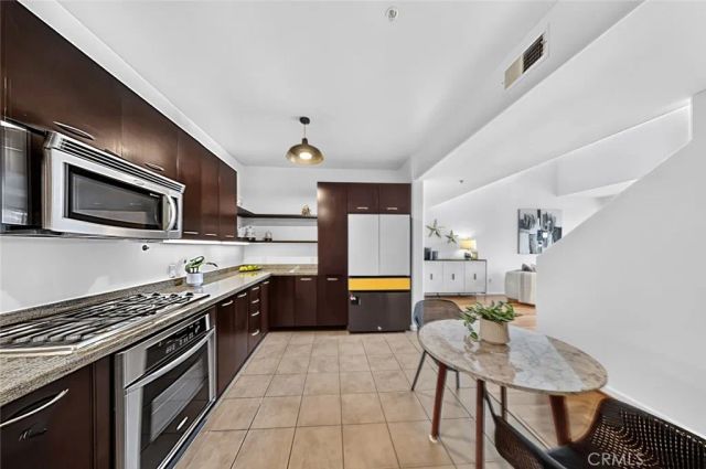 250 N First Street 524, Burbank, CA 91502