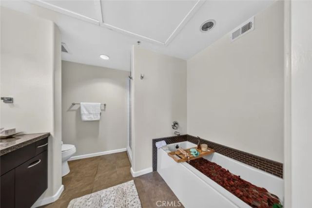 250 N First Street 524, Burbank, CA 91502