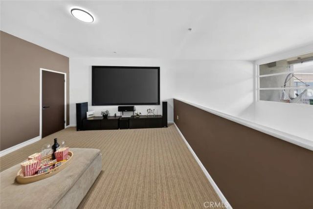 250 N First Street 524, Burbank, CA 91502