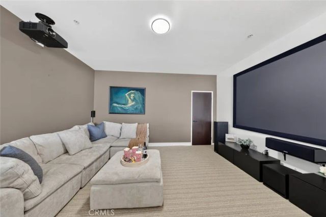 250 N First Street 524, Burbank, CA 91502
