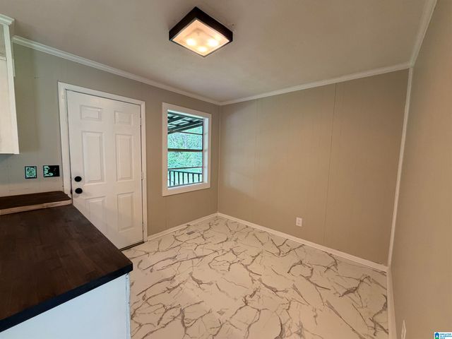 1018 HILLCREST DRIVE, Weaver, AL 36277